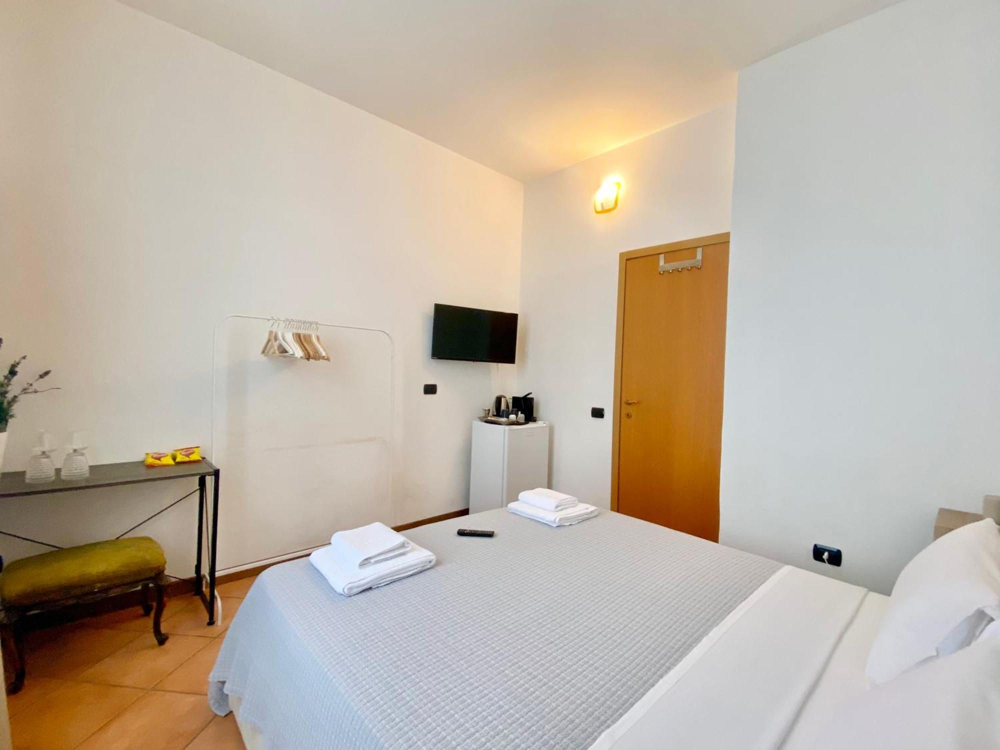 I Portici Del Centro Hotel Como Buitenkant foto